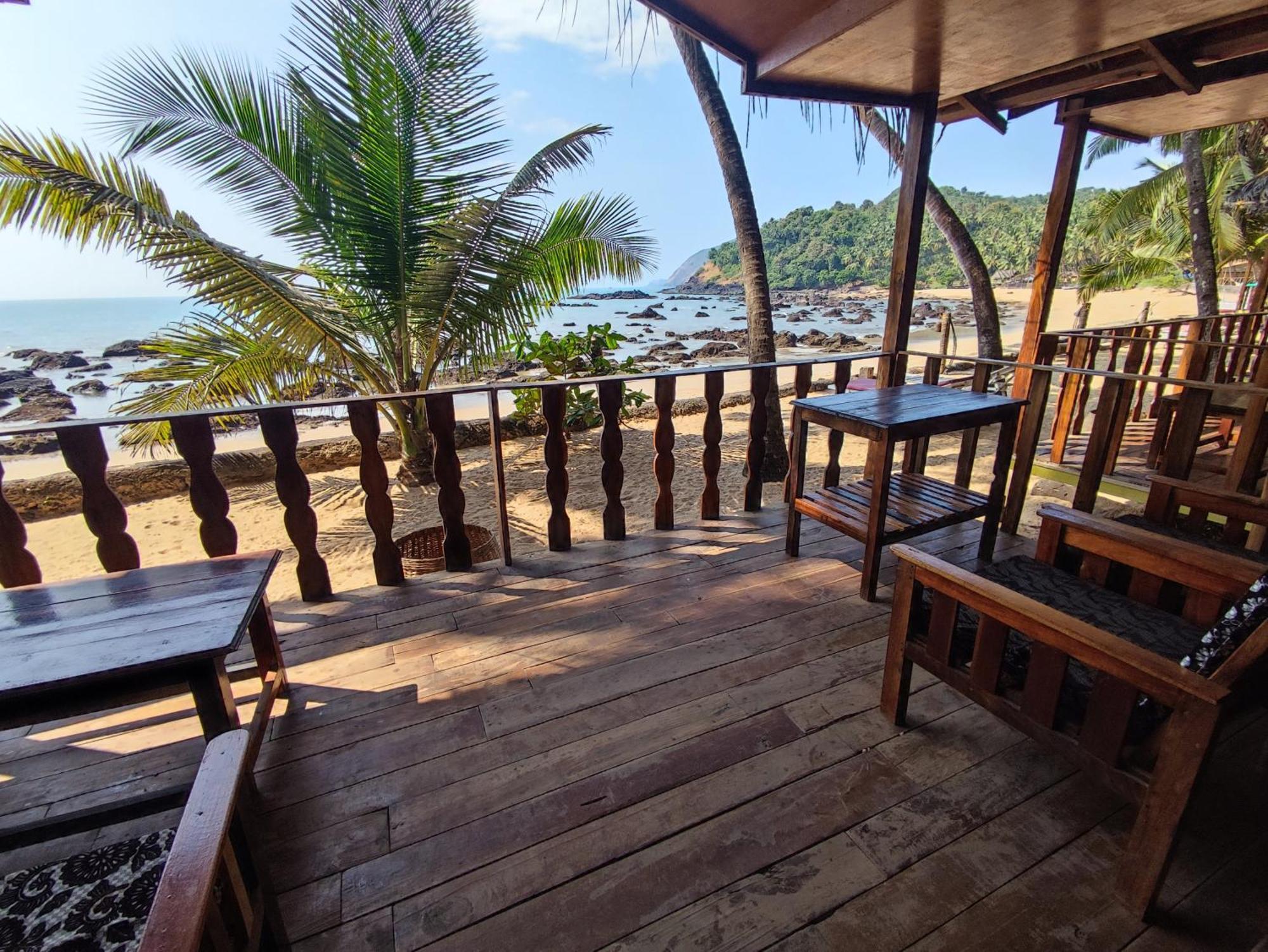 Colomb Beach Huts Hotel Patnem Beach Exterior photo