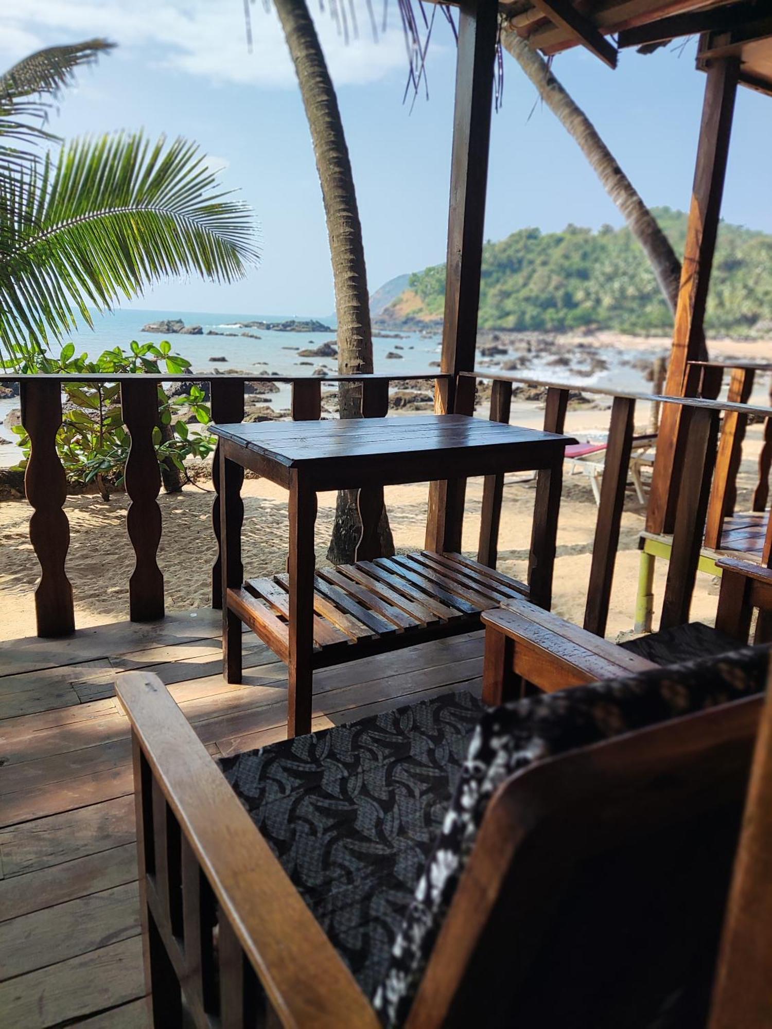 Colomb Beach Huts Hotel Patnem Beach Exterior photo